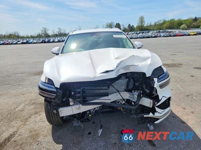 Piąte zdjęcie samochodu w środku: 2026 GENESIS GV70 2.5T STANDARD VIN:KMUMADTBXTU255512 - miniatura
