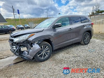 2017 TOYOTA HIGHLANDER XLE 5TDJZRFH7HS518062 - główne zdjęcie licytacji z USA - miniatura