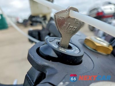 Zdjęcie 8 z 9 samochodu: 2024 SUZUKI GSX-R750 VIN:JS1GR7MA3R7100527 - miniatura