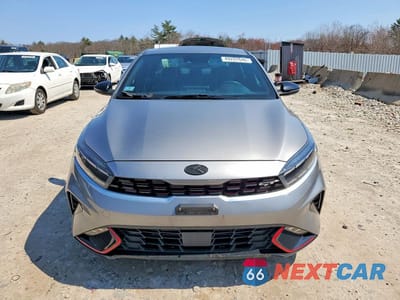 Piąte zdjęcie samochodu w środku: 2022 KIA FORTE GT VIN:3KPF44AC6NE473222 - miniatura