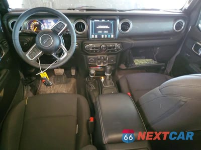 Zdjęcie 8 z 13 samochodu: 2023 JEEP WRANGLER SAHARA VIN:1C4HJXEN4PW668761 - miniatura