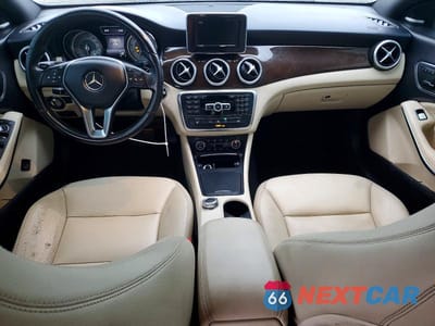 Zdjęcie 8 z 11 samochodu: 2014 MERCEDES-BENZ CLA 250 4MATIC VIN:WDDSJ4GB8EN145548 - miniatura