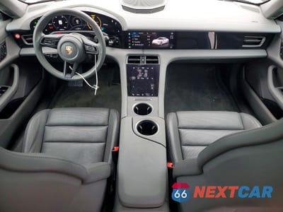Zdjęcie 8 z 12 samochodu: 2023 PORSCHE TAYCAN VIN:WP0AA2Y19PSA15446 - miniatura