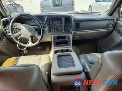 Zdjęcie 8 z 13 samochodu: 2006 CHEVROLET SUBURBAN K1500 VIN:1GNFK16Z26J113278 - miniatura