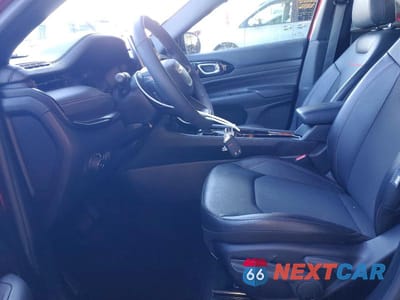 Zdjęcie 7 z 14 samochodu: 2025 JEEP COMPASS TRAILHAWK VIN:3C4NJDDN9ST557561 - miniatura