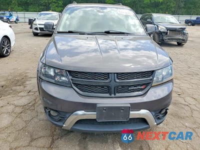 Piąte zdjęcie samochodu w środku: 2019 DODGE JOURNEY CROSSROAD VIN:3C4PDDGG2KT774866 - miniatura