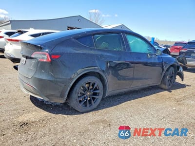 Trzecie zdjęcie samochodu z tyłu: 2023 TESLA MODEL Y VIN:LRWYGDEEXPC266657 - miniatura