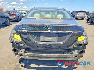 Zdjęcie 6 z 12 samochodu: 2017 MERCEDES-BENZ C 300 VIN:55SWF4JB8HU186897 - miniatura