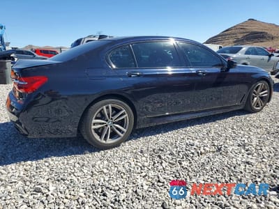Trzecie zdjęcie samochodu z tyłu: 2016 BMW 740 VIN:WBA7E2C53GG547894 - miniatura
