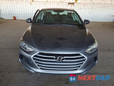 Piąte zdjęcie samochodu w środku: 2018 HYUNDAI ELANTRA SEL VIN:KMHD84LF7JU576594 - miniatura