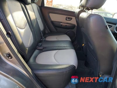 Zdjęcie 10 z 11 samochodu: 2012 KIA SOUL + VIN:KNDJT2A69C7401830 - miniatura