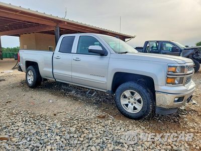 Czwarte zdjęcie samochodu z boku: 2015 CHEVROLET SILVERADO K1500 LT VIN:1GCVKREH5FZ438133 - miniatura