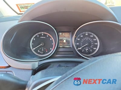 Zdjęcie 9 z 12 samochodu: 2017 HYUNDAI SANTA FE SE VIN:KM8SMDHF4HU191595 - miniatura