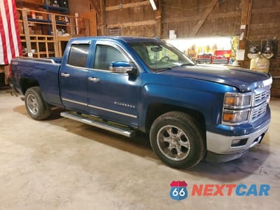 Czwarte zdjęcie samochodu z boku: 2015 CHEVROLET SILVERADO K1500 LT VIN:1GCVKREC8FZ402649 - miniatura