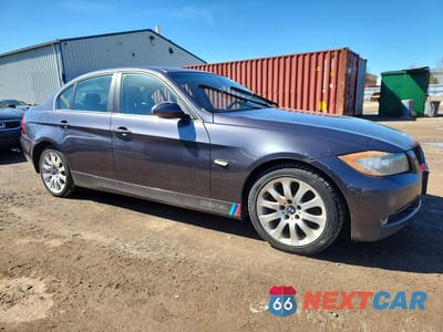 Czwarte zdjęcie samochodu z boku: 2006 BMW 330 I VIN:WBAVB33516KR76727 - miniatura