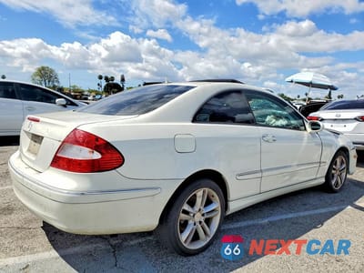 Trzecie zdjęcie samochodu z tyłu: 2008 MERCEDES-BENZ CLK 350 VIN:WDBTJ56H88F248069 - miniatura