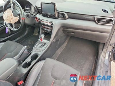 Zdjęcie 8 z 13 samochodu: 2019 HYUNDAI VELOSTER 2.0L PREMIUM VIN:KMHTG6AF8KU005355 - miniatura