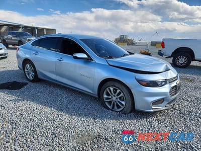 Czwarte zdjęcie samochodu z boku: 2018 CHEVROLET MALIBU LT VIN:1G1ZD5ST7JF104234 - miniatura
