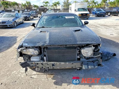 Piąte zdjęcie samochodu w środku: 2014 DODGE CHALLENGER SXT VIN:2C3CDYAG2EH251489 - miniatura