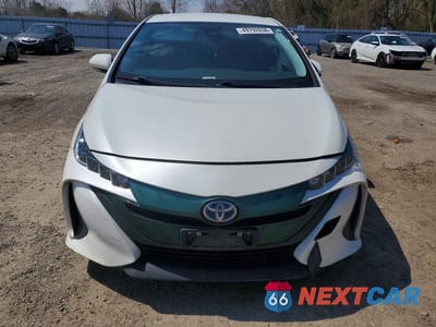 Piąte zdjęcie samochodu w środku: 2018 TOYOTA PRIUS PRIME PLUS VIN:JTDKARFP8J3101124 - miniatura