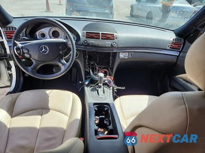 Zdjęcie 8 z 14 samochodu: 2008 MERCEDES-BENZ E 350 VIN:WDBUF56X58B302867 - miniatura