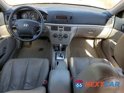 Zdjęcie 8 z 12 samochodu: 2006 HYUNDAI SONATA GL VIN:5NPET46C36H060565 - miniatura