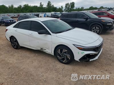 Czwarte zdjęcie samochodu z boku: 2025 HYUNDAI ELANTRA SEL SPORT VIN:KMHLM4DGXSU084142 - miniatura