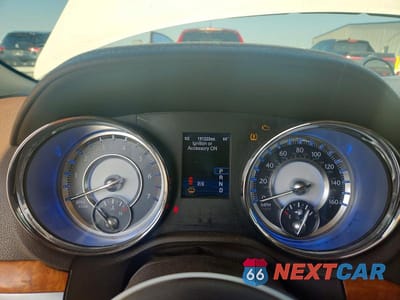 Zdjęcie 9 z 12 samochodu: 2013 CHRYSLER 300C VIN:2C3CCAET5DH731610 - miniatura