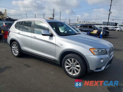 Czwarte zdjęcie samochodu z boku: 2013 BMW X3 XDRIVE28I VIN:5UXWX9C55D0A18616 - miniatura