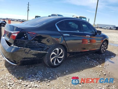 Trzecie zdjęcie samochodu z tyłu: 2017 HONDA ACCORD EX VIN:1HGCR2F73HA035741 - miniatura