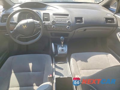Zdjęcie 8 z 12 samochodu: 2007 HONDA CIVIC LX VIN:1HGFA16557L119057 - miniatura