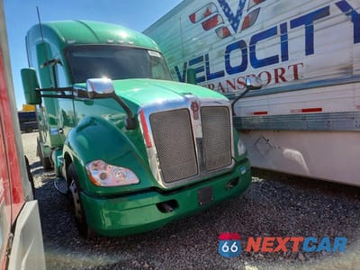 2018 KENWORTH T680 SEMI TRUCK 1XKYDP9XXKJ303711 - główne zdjęcie licytacji z USA - miniatura
