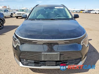 Piąte zdjęcie samochodu w środku: 2023 KIA NIRO EV WIND VIN:KNDCR3L16P5027337 - miniatura