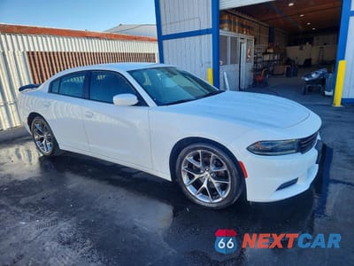 Czwarte zdjęcie samochodu z boku: 2020 DODGE CHARGER SXT VIN:2C3CDXBG5LH186451 - miniatura