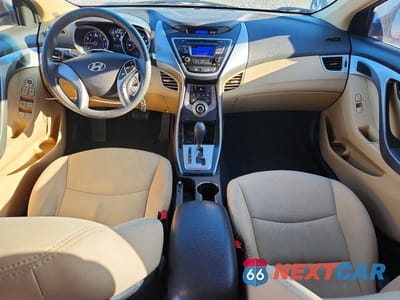 Zdjęcie 8 z 12 samochodu: 2013 HYUNDAI ELANTRA GLS VIN:5NPDH4AE6DH376075 - miniatura