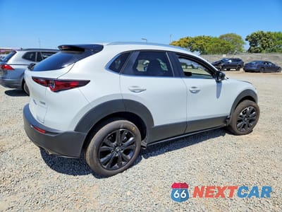 Trzecie zdjęcie samochodu z tyłu: 2025 MAZDA CX-30 SELECT VIN:3MVDMBBMXSM806802 - miniatura