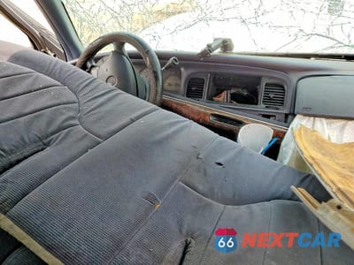 Zdjęcie 8 z 12 samochodu: 1997 MERCURY GRAND MARQUIS GS VIN:2MELM74WXVX632858 - miniatura