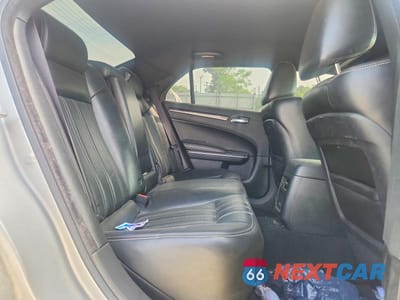 Zdjęcie 10 z 13 samochodu: 2021 CHRYSLER 300 S VIN:2C3CCABG9MH545477 - miniatura