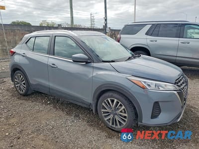 Czwarte zdjęcie samochodu z boku: 2023 NISSAN KICKS SV VIN:3N1CP5CV2PL509178 - miniatura