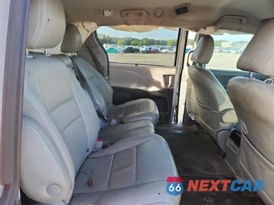 Zdjęcie 11 z 13 samochodu: 2015 TOYOTA SIENNA LE 8-PASSENGER VIN:5TDKK3DC2FS553294 - miniatura