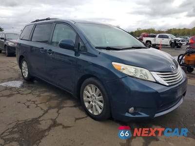 Czwarte zdjęcie samochodu z boku: 2012 TOYOTA SIENNA XLE 7-PASSENGER VIN:5TDDK3DC5CS043316 - miniatura