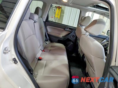 Zdjęcie 10 z 12 samochodu: 2016 SUBARU FORESTER 2.5I TOURING VIN:JF2SJAVC1GH427974 - miniatura