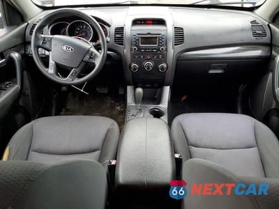 Zdjęcie 8 z 13 samochodu: 2012 KIA SORENTO LX VIN:5XYKTCA69CG274798 - miniatura
