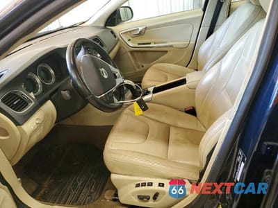 Zdjęcie 7 z 12 samochodu: 2013 VOLVO S60 T5 VIN:YV1612FS7D2180898 - miniatura