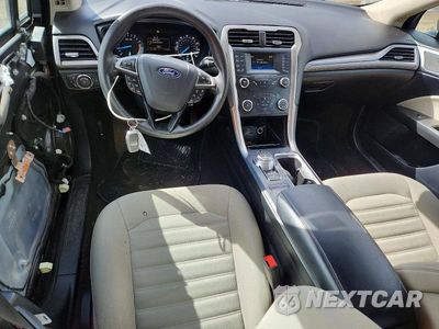 Zdjęcie 8 z 13 samochodu: 2019 FORD FUSION S VIN:3FA6P0G72KR126121 - miniatura