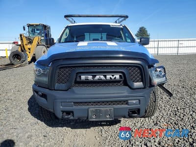 Piąte zdjęcie samochodu w środku: 2020 RAM 1500 CLASSIC WARLOCK VIN:1C6RR7GT5LS145346 - miniatura