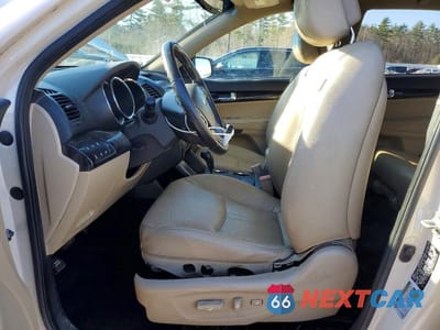 Zdjęcie 7 z 11 samochodu: 2011 KIA SORENTO EX VIN:5XYKUDA28BG022930 - miniatura