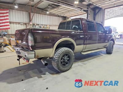 Trzecie zdjęcie samochodu z tyłu: 2004 FORD F350 SRW SUPER DUTY VIN:1FTSW31P44EA40742 - miniatura