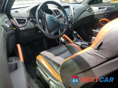 Zdjęcie 8 z 12 samochodu: 2017 HYUNDAI VELOSTER TURBO VIN:KMHTC6AE0HU309565 - miniatura