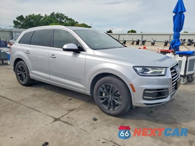 Czwarte zdjęcie samochodu z boku: 2019 AUDI Q7 PREMIUM VIN:WA1AAAF76KD012896 - miniatura